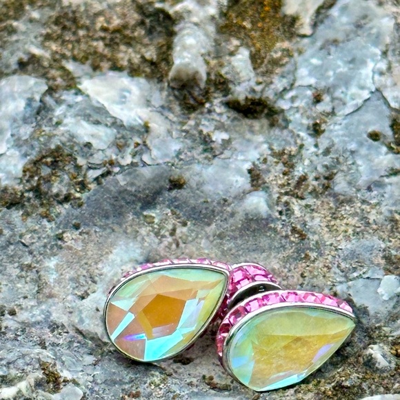 NEW Swarovski Hot Pink Pave & Lucite Stud Teardrop Stud Earrings - Picture 6 of 8